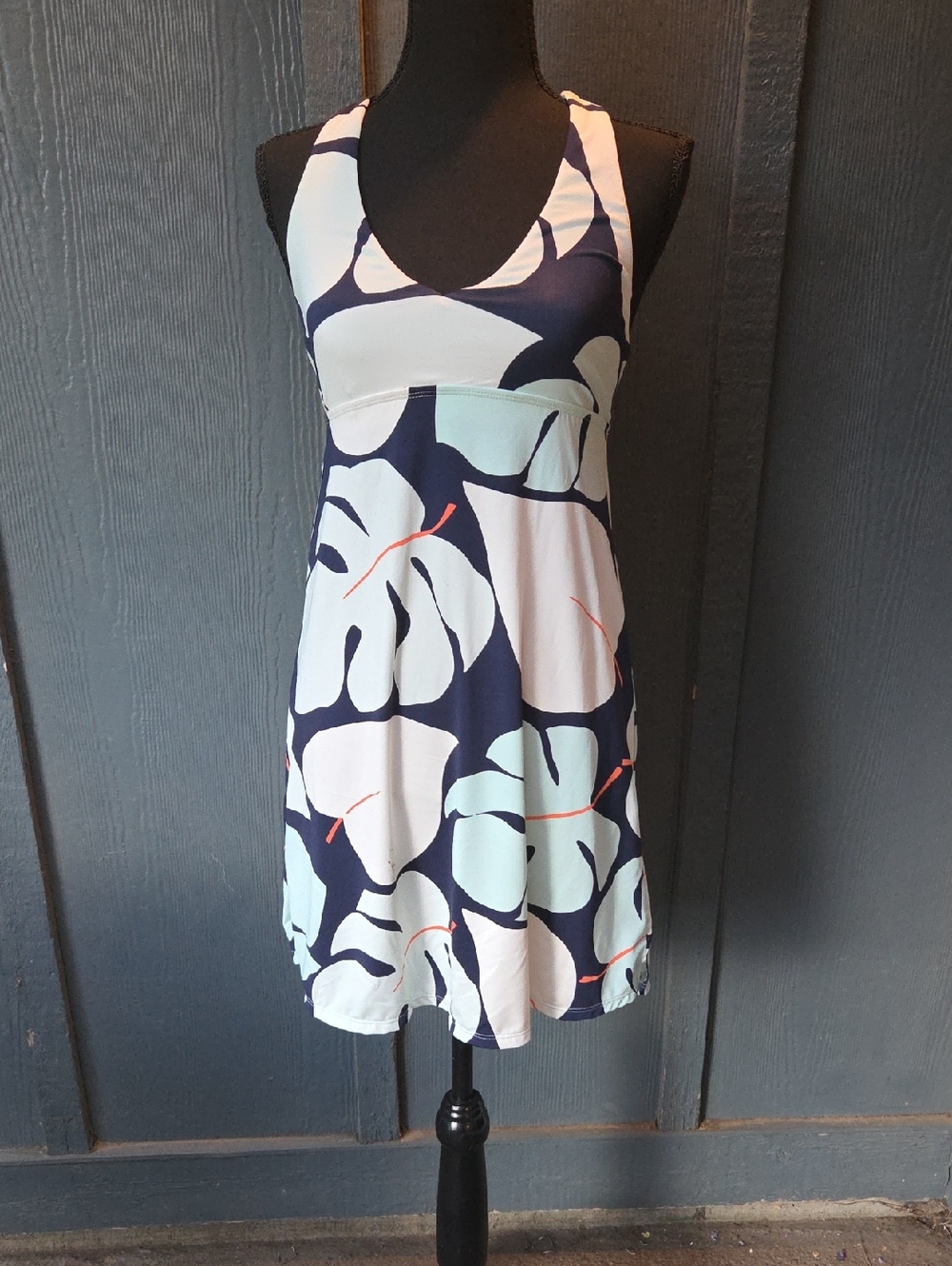 Carve Designs Navy, White & Light Mint Leaf-Print Midi Dress. Size Small